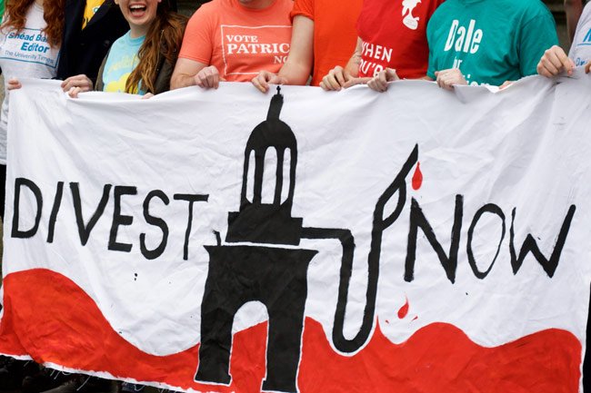 FANTASTIC: After Year-Long Campaign, Trinity College Dublin to #Divest from Fossil Fuels universitytimes.ie/2016/11/after-… Congrats <a href="/FossilFreeTCD/">Fossil Free TCD</a>!