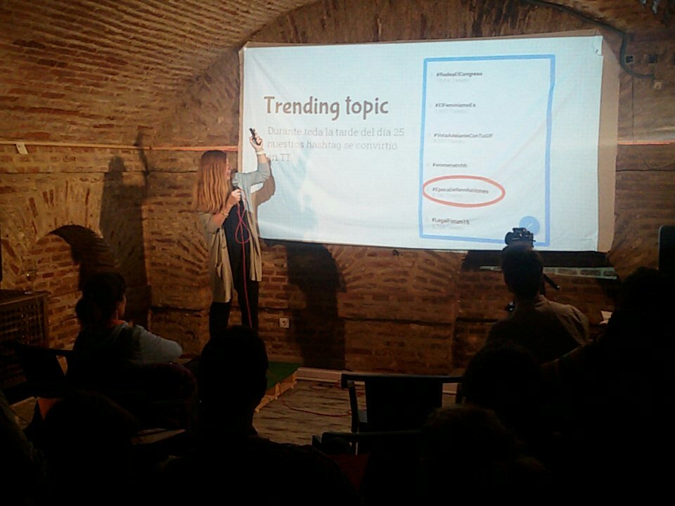 _juanalfonso_'s tweet photo. Se puede ser trending topic en la asignatura de historia? @teachermsisabel sabe cómo #Innobar4 https://t.co/GaB09JXwKd