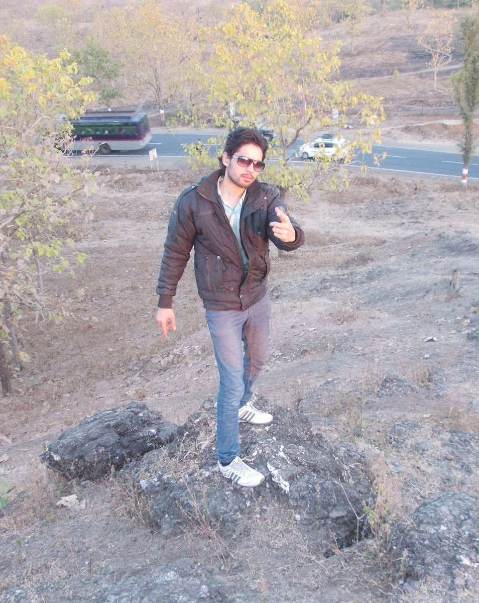 Mahifilms's tweet photo. Follow me Here... @Writermahi My New Twitter account   #Mahikumar https://t.co/N814Cc0HeH