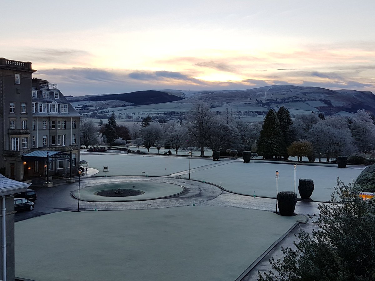 Gleneagleshotel's tweet photo. A beautiful, frosty start to the day at Gleneagles - thanks to @chloechop for the photo #loveglen https://t.co/5qNaQK4lFl
