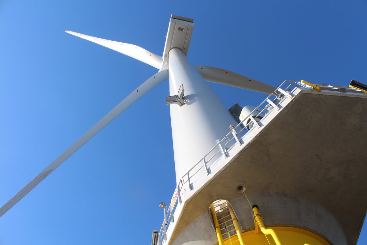 OrstedUK's tweet image. World&apos;s most powerful wind turbines now generating power at #BurboBankExtension - first commercial use #offshore &amp;gt;&amp;gt; bit.ly/FirstPower
