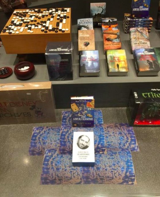 GigameshTienda's tweet image. ¿Preparados para la visita de @LordGrimdark?  ¡Nos vemos el jueves a las 18:00h! 
facebook.com/events/1821843…
#FilosMortales