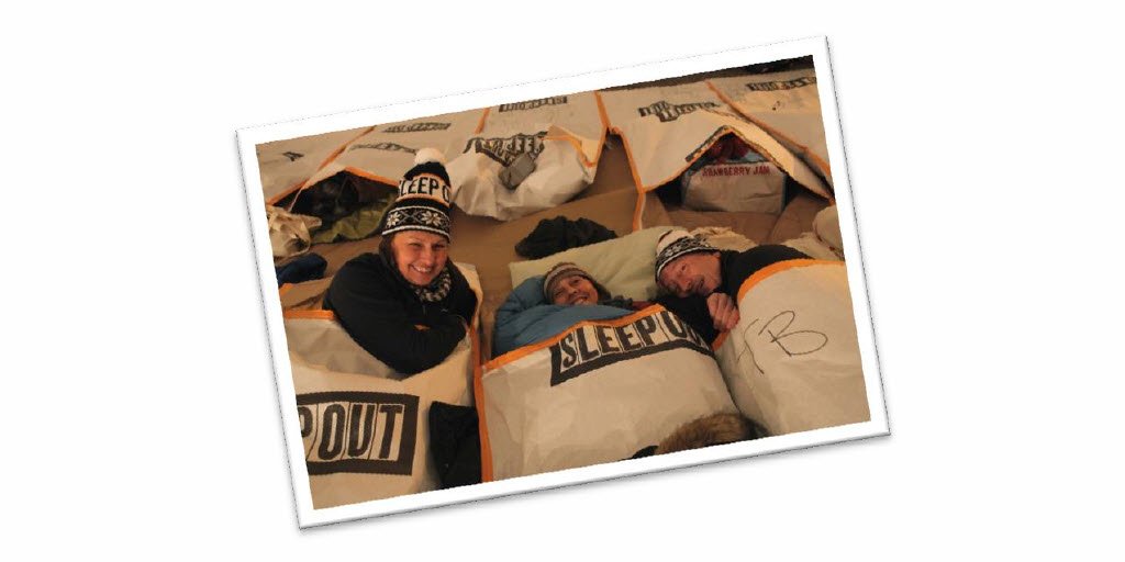 Our Sleep Out team on track to raise £5,000 for #teamcentrepoint the UK's leading homeless charity hubs.ly/H05gK6s0 #3daystogo