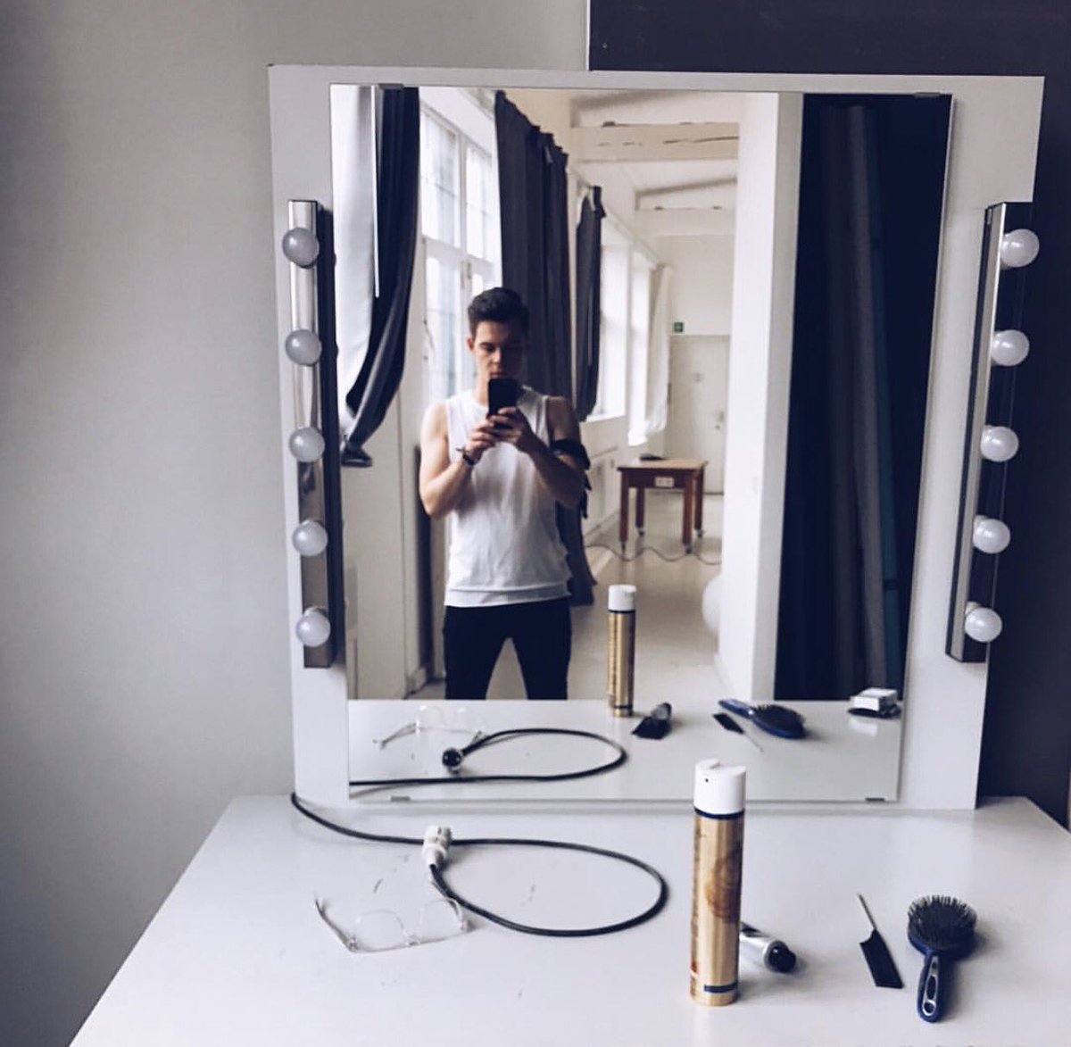 Cxy3FDzWEAAQjw2.jpg (1200×1173)