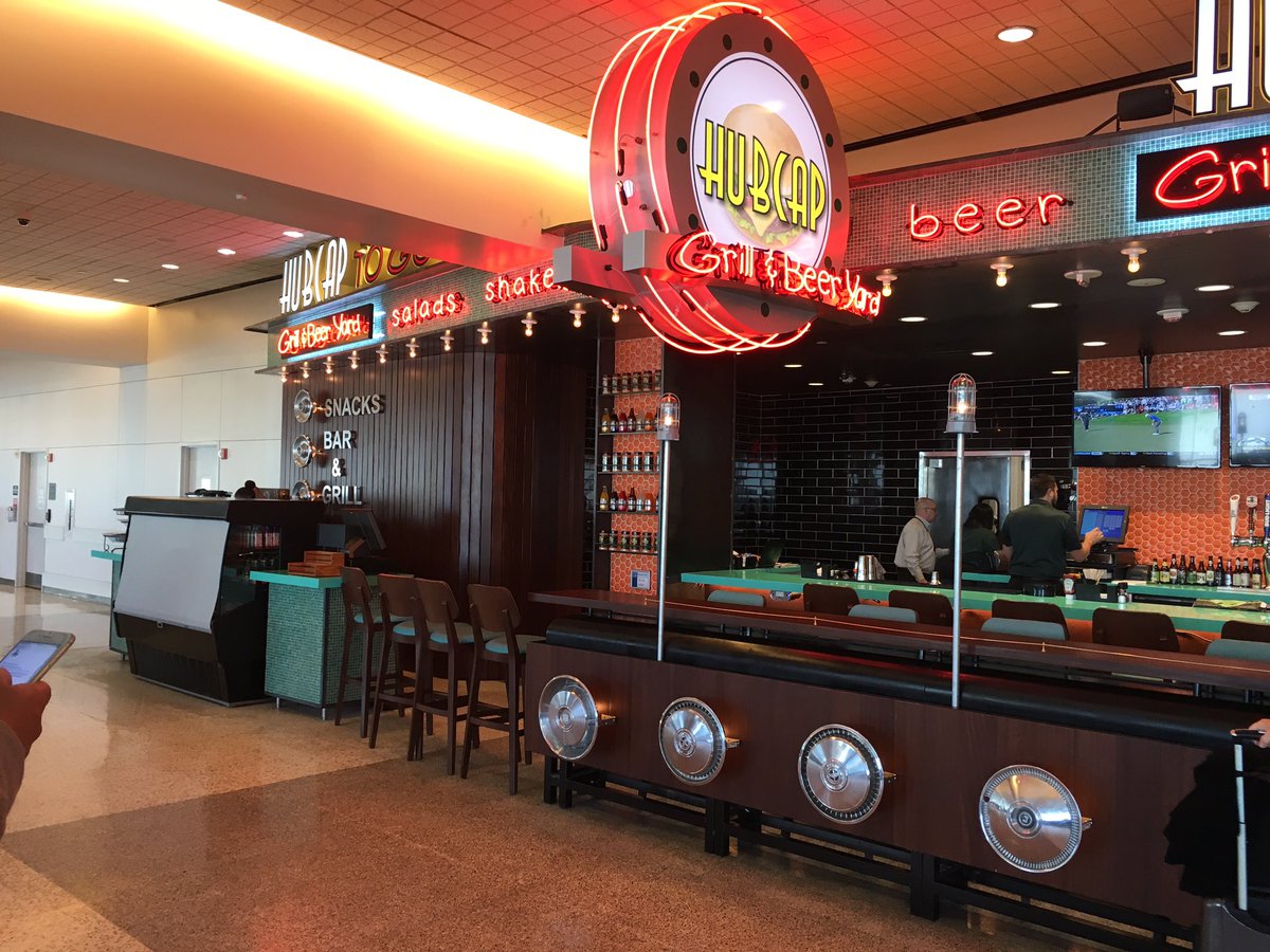 Hubcap_Grill's tweet photo. Hubcap @iah Term A now open https://t.co/gTF2PMWS2I