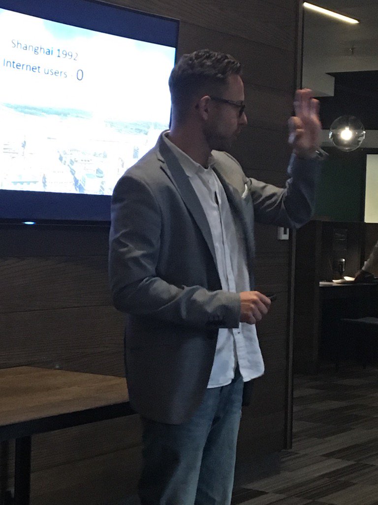 Sharon_Piehl's tweet photo. Great to have @dinometaxas opening up #FHReputationReady workshop @fleishmanZA https://t.co/tQRTexXoqT