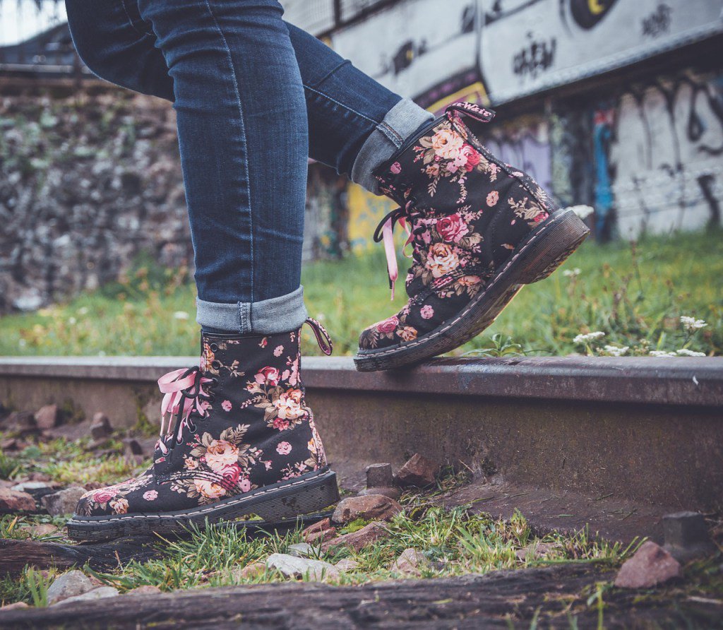 Ma_nou_ella's tweet photo. La nouvelle "shoecitation" de Popup'Image est arrivée.
Elle vous inspire? https://t.co/UCfeFVrfCk https://t.co/5HaefGtXZy