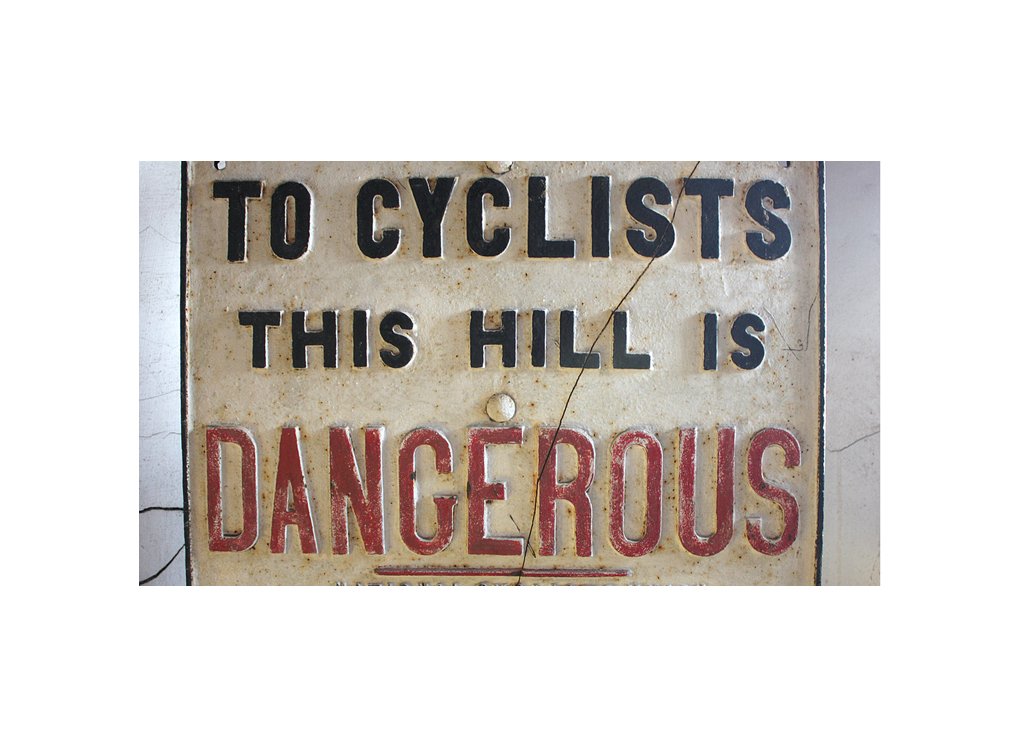 Collideoscp's tweet image. Shorter days = more cycling accidents &amp;amp; incidents :( Don't forget @Collideoscp: mysociety.org/2016/11/21/cat… #cycling #bikes #localgov