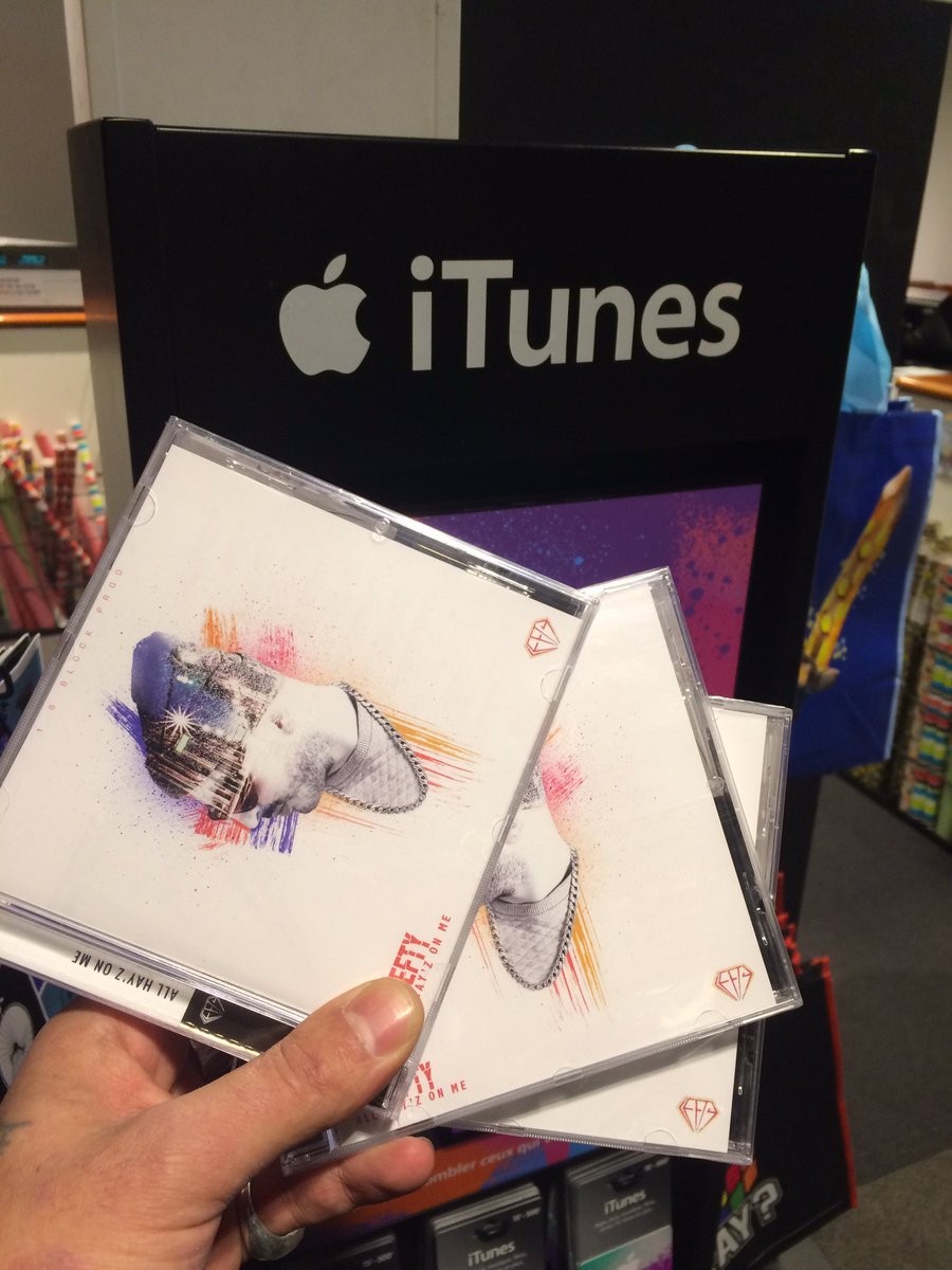 UN GRAND MERCI A TOUS CEUX QUI ONT PECHO L'ALBUM !! 
"All HAY'z On Me" Toujours dispo Partout !!
Physique/Streaming/Digital
[lien ds ma bio]