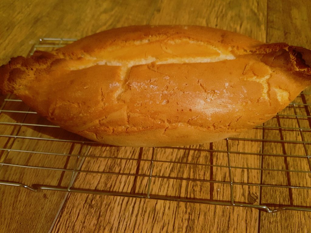 helen_jackson_'s tweet image. NEW post: The best gluten-free crusty bread recipe?  glutenousminimus.co.uk/baking/the-bes… #glutenfree #gfbread #glutenfreebaking