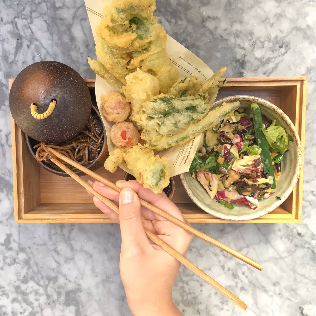 WrightBrosLTD's tweet photo. Veggie tempura, grilled artichoke & miso aubergine salad and teriyaki mushroom buckwheat soba noodles #MeatFreeMonday #BentoBox #wbsoho https://t.co/ywGSISvHvi