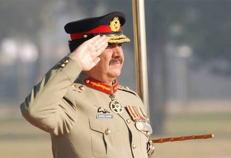 Ahmer1231's tweet photo. The @truth is that I started loving pak army when @RaheelCOAS  sharif came
He made us @proud in world https://t.co/CZvVmnQome