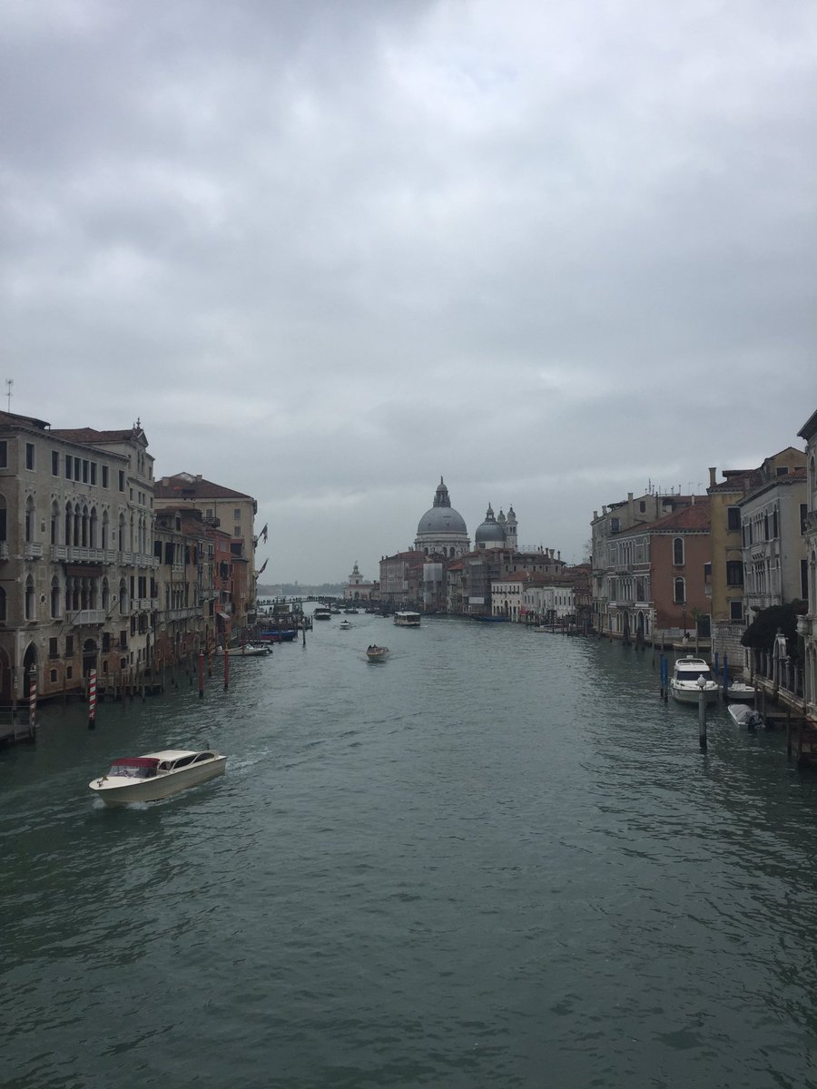 lassiterchorus's tweet photo. We're here!! 🇮🇹 #Venice https://t.co/StPbtaHijd