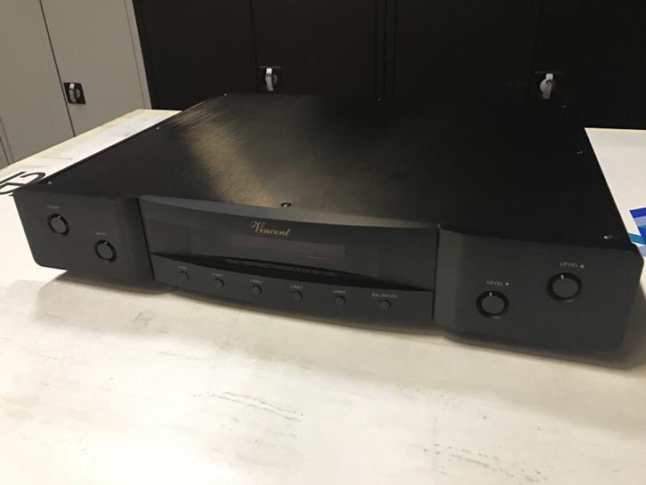 solostatic's tweet image. Vincent SA-93 Plus voorversterker...Pure High End link.marktplaats.nl/m1110326505?ut…