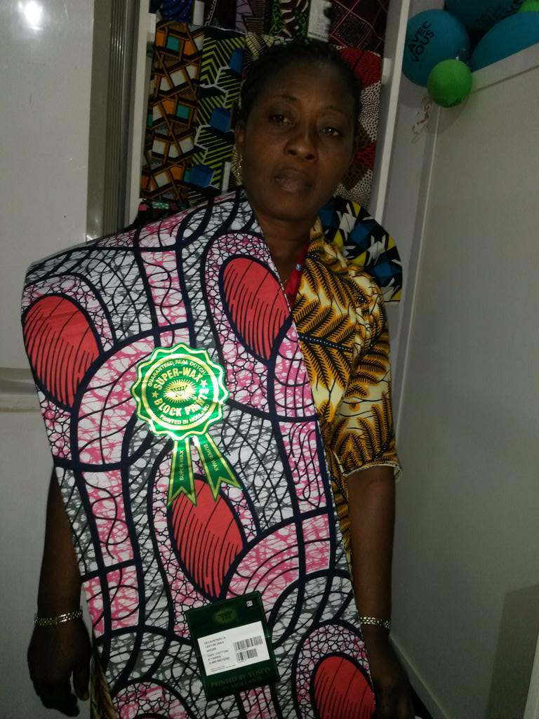 VliscoTogo's tweet photo. Joli motif, très beau, #prixpromotionnel : 43000f CFA à l'établissement à ADIZ...Faites y un tour...#VillageVlisco #TGFIL13 #vlisco170ans https://t.co/Qx6kmFN3zH
