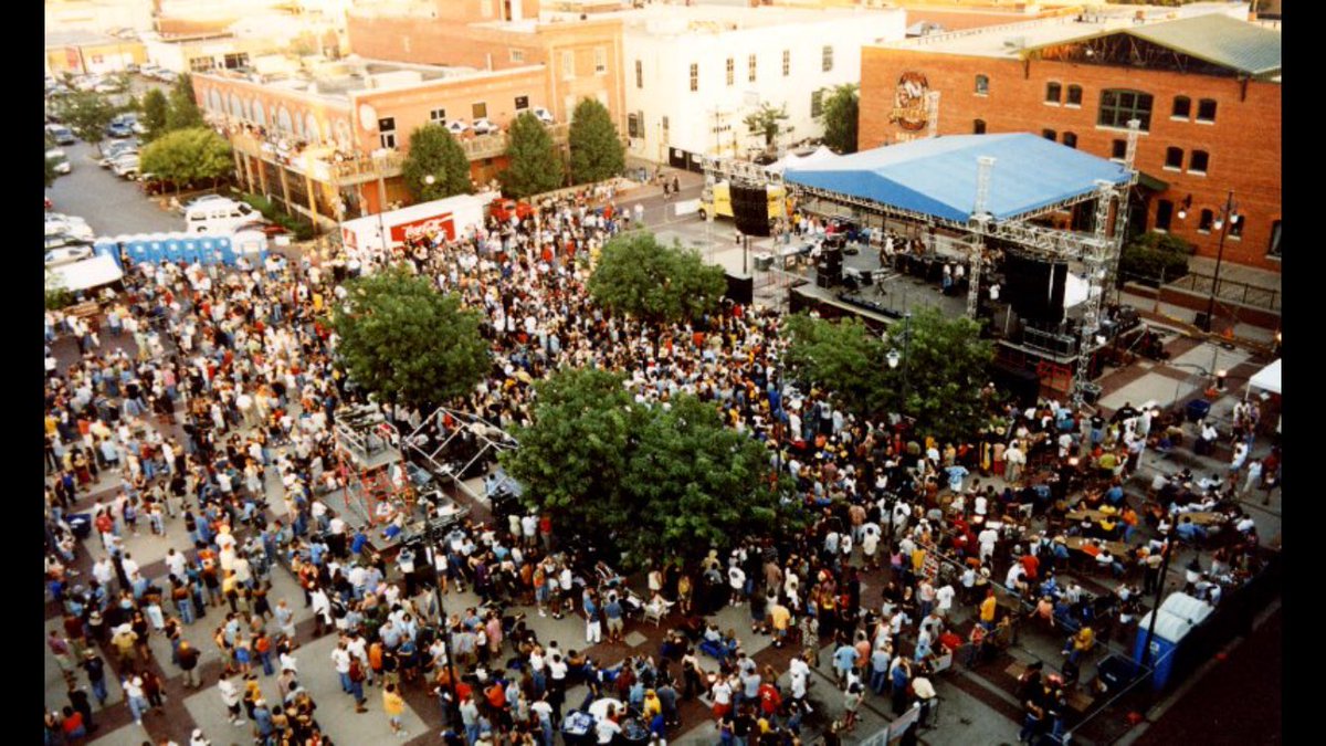 UFC2ICT's tweet image. Old town is where the after party will go down when @ufc brings their event to @INTRUSTarena. Wichita knows how to party! @UFC2ICT