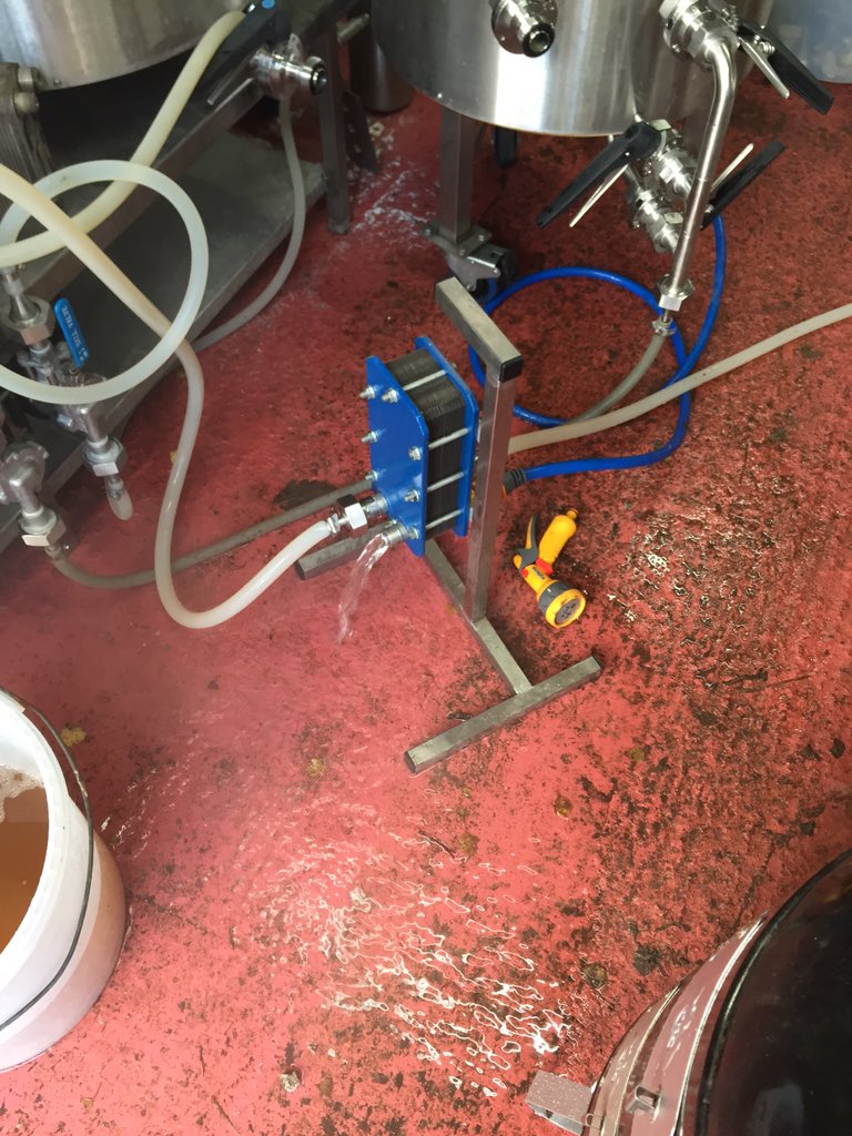 Had to break out the new plate chiller in a bit of a rush, the old one has finally bit the dust!