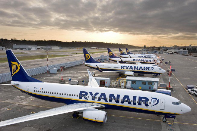 DoveViaggi's tweet photo. #Dove - @Ryanair lancia #CyberWeek: una settimana di grandi offerte da prende al VOLO https://t.co/g38SndPerE https://t.co/mpnap8Mfy7
