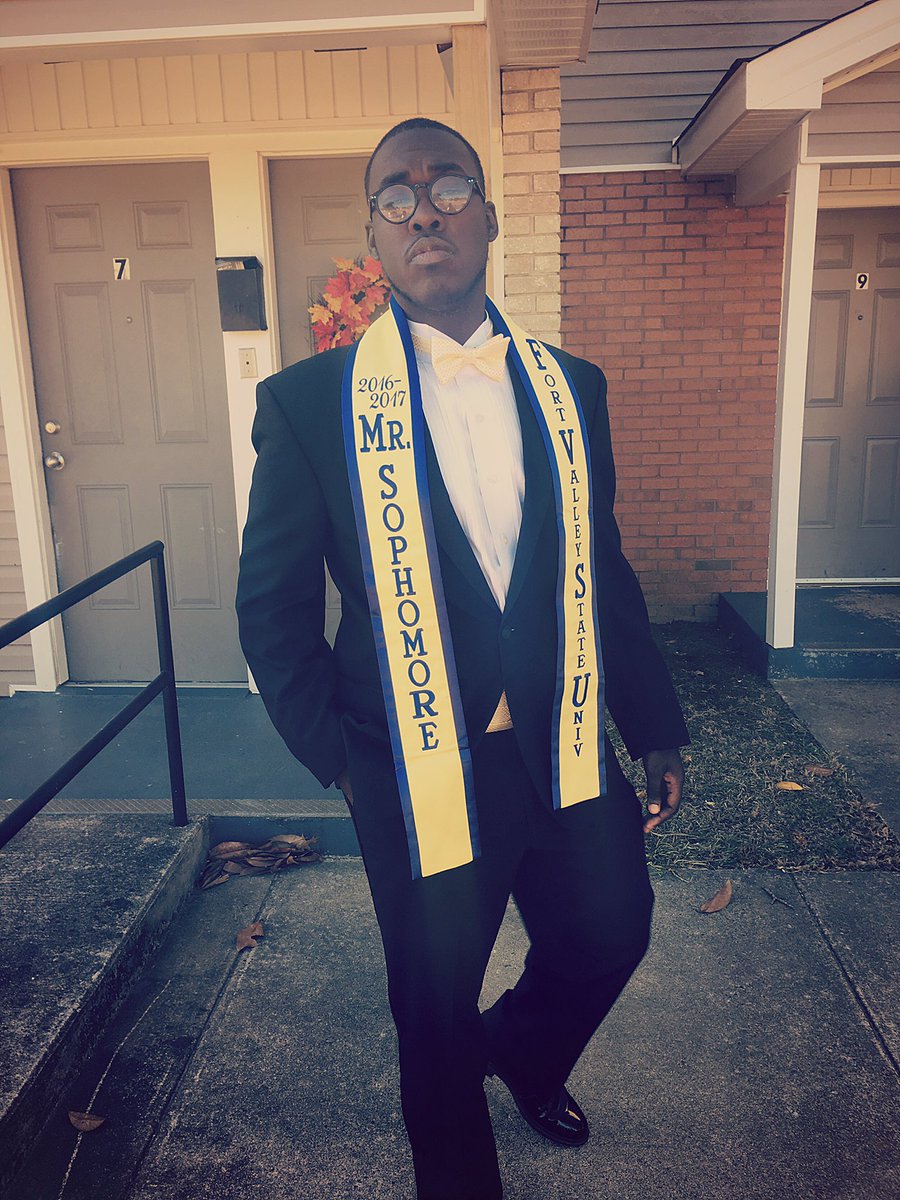 _TakeIII's tweet photo. I forgot to upload these π¬π―ππ» #FVSU #Royalty #HOCO16 πΉ https://t.co/IHgR9616qt
