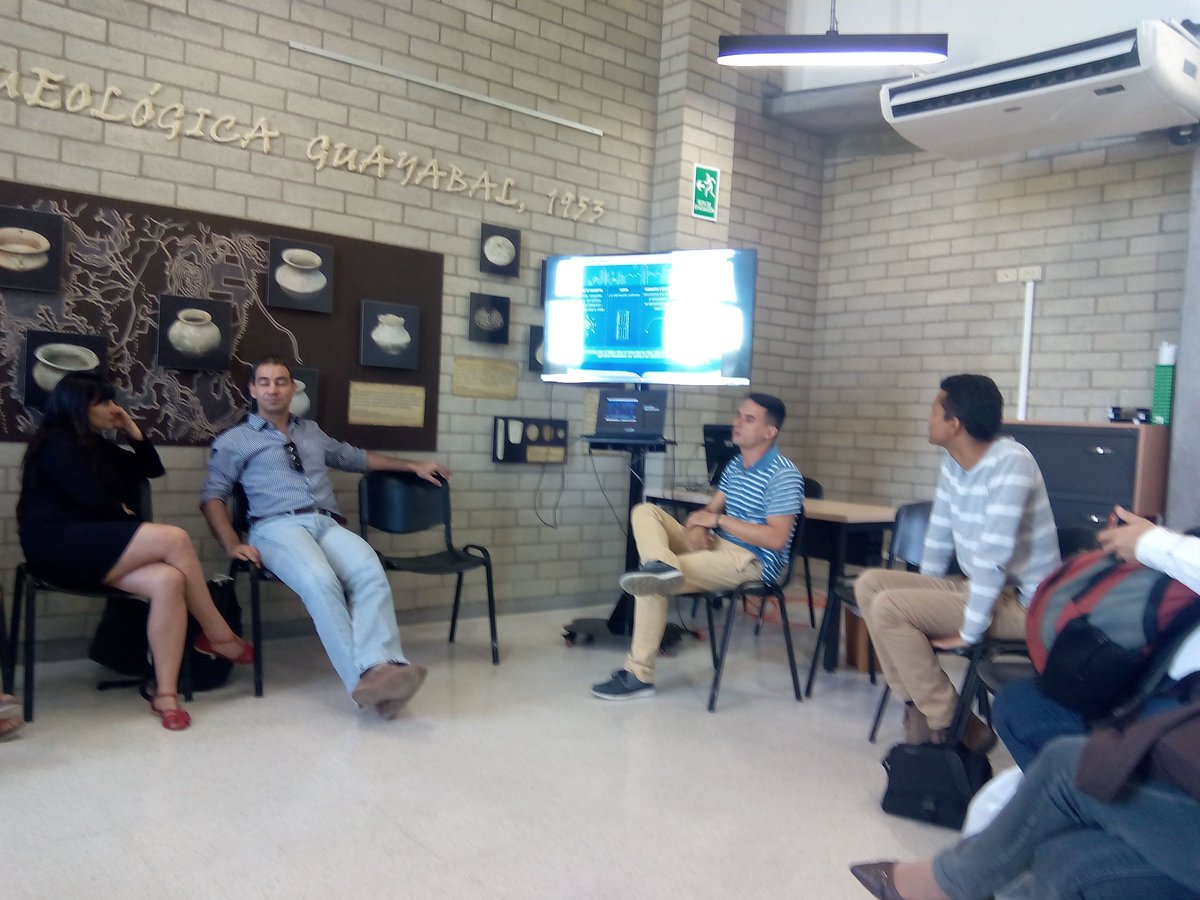 #bibliolabs en Medellin. 16 bibliotecarios de Iberoamérica intercambiando experiencias