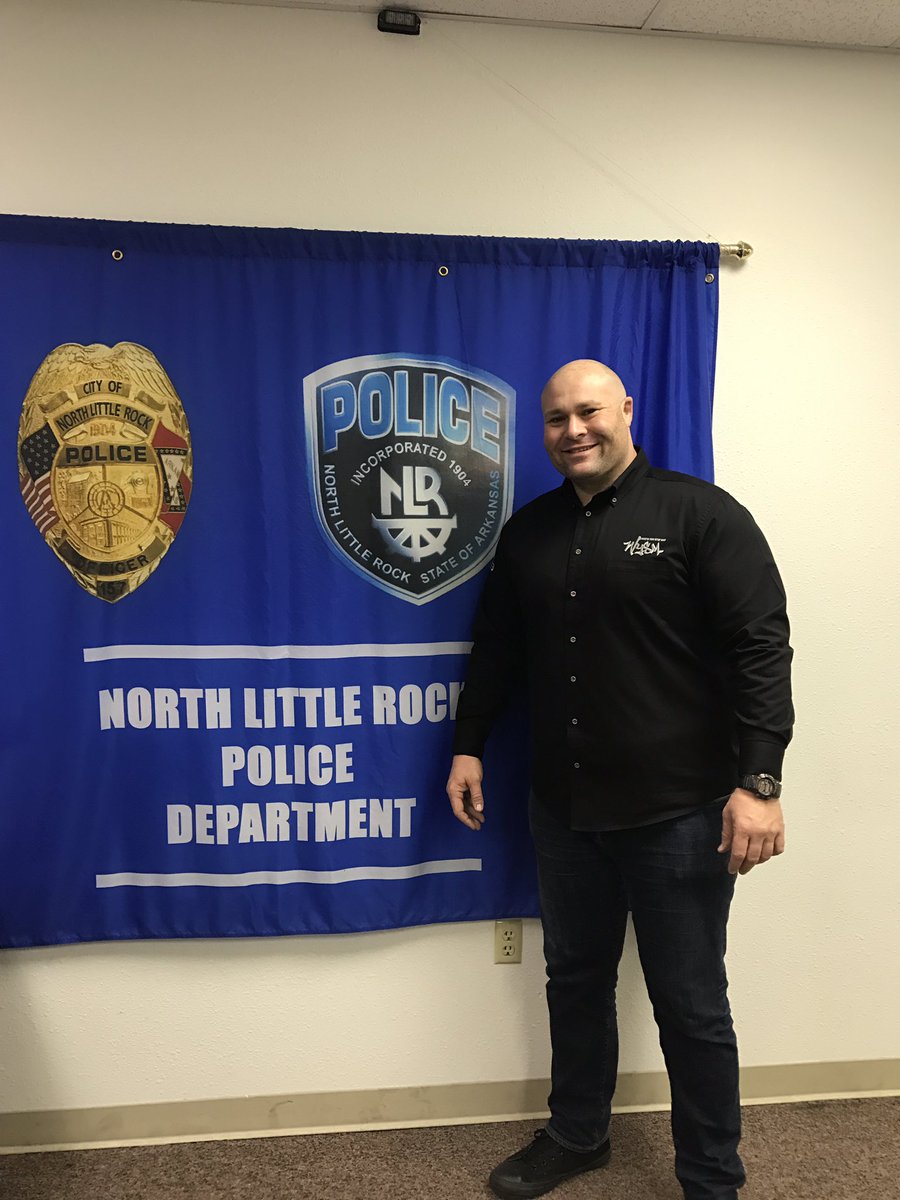 TeamWYSM's tweet photo. Proud to be providing "CP21" training to the Command Staff of the @NLRPD #CommunityPolicing #Deescalation #NorthLittleRock https://t.co/TxYR8JXrif