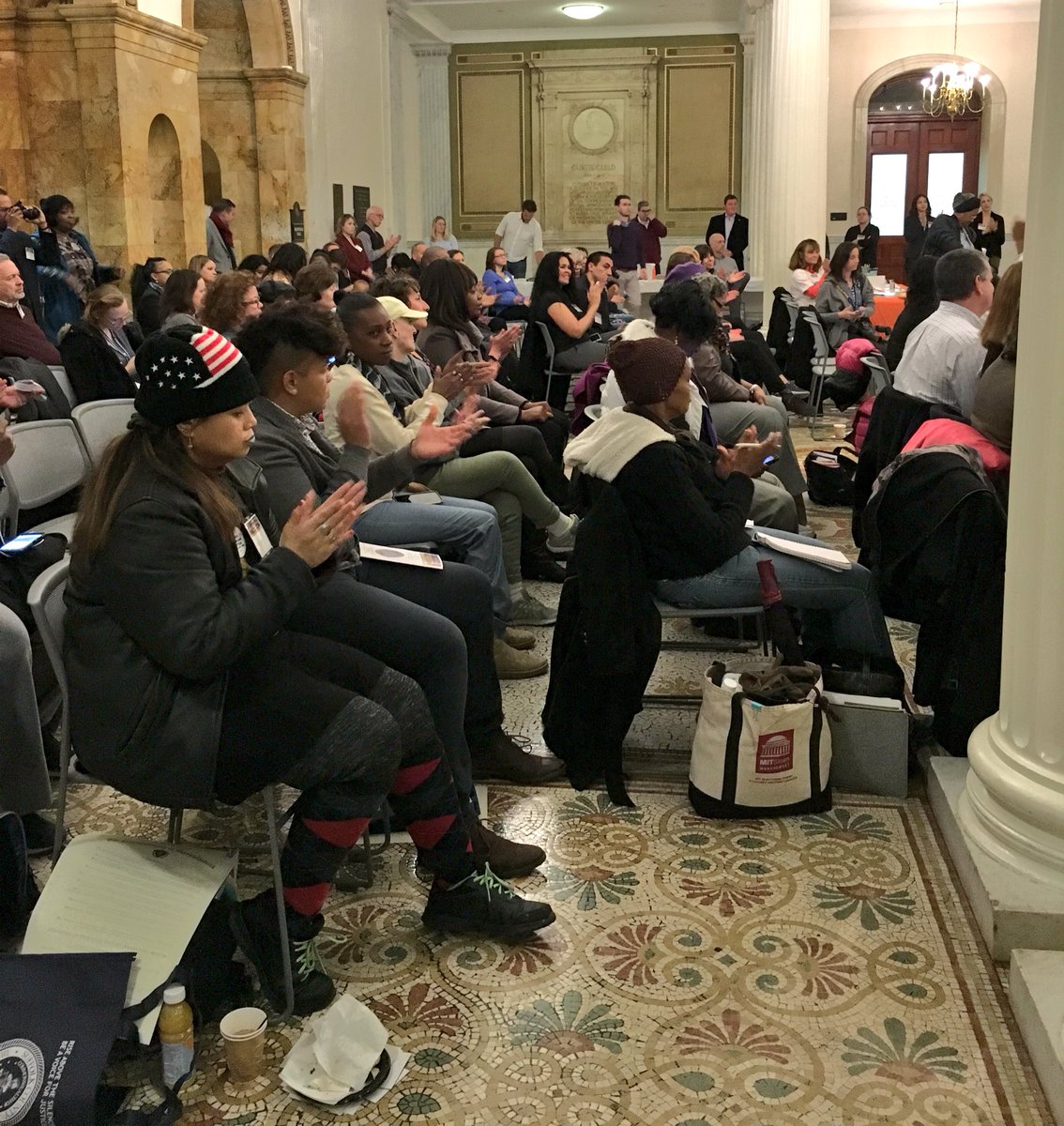 LDBpeaceInst's tweet photo. Full house by the Grand Staircase this morning! Wow! We are a POWERFUL network! #SHVAM2016 https://t.co/qUomcYrw0T