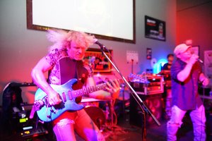 If you're crazy about the 80s, then don't miss Metal Shop and Journey tribute band, SA Lights, tonight!! #80sInsideTheBarrel