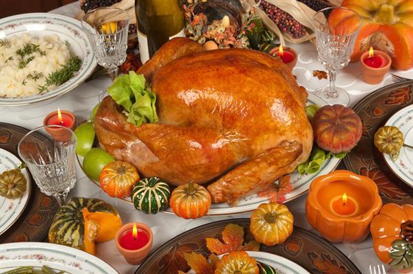 CountsHallmark's tweet image. Turkey, stuffing, mashed potatoes, pumpkin pie... the list goes on. What's your favorite Thanksgiving food?