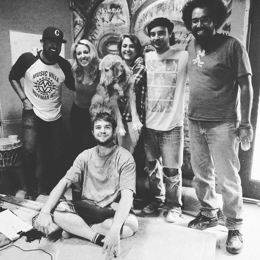 whitherwardband's tweet photo. The cast & crew.
#studio #trackingday #whitherwardontour #indieband #indiealbum 📷LuluGracePhotography
@michellepen… https://t.co/elv6Kqs204