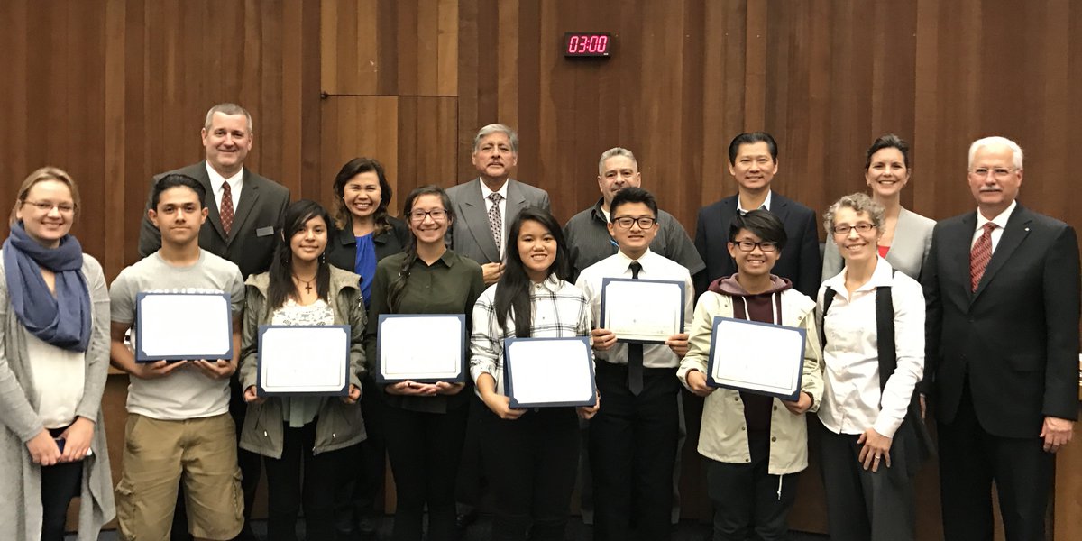 svtpca's tweet photo. Sunpower Solar Academy students get recognition from ESUHSD Board and Superintendent Chris Funk @ESUHSD @SunPower @chrisfunk https://t.co/hbwsm7tcCc