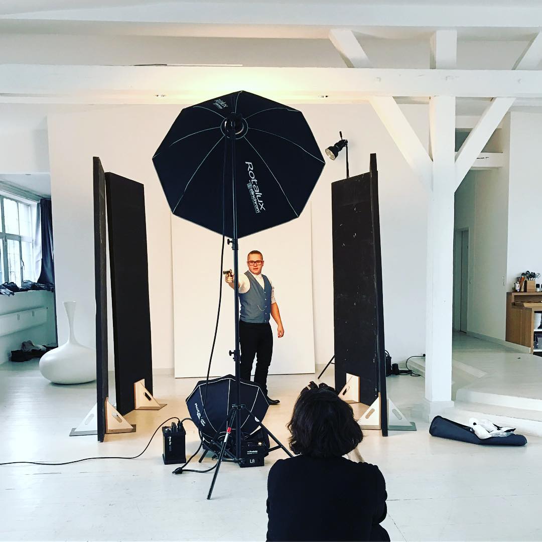 CxzcZ4VWEAAYVMJ.jpg (1080×1080)