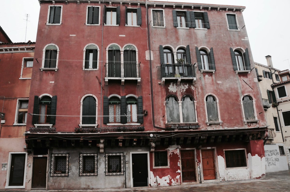 therewillbebond's tweet image. NEW PODCAST, Your beginners guide to Venice! #Venice #Travel #Podcast 
soundcloud.com/humanresearch/…