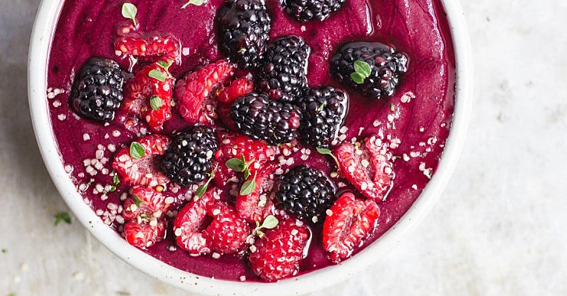 Shape_Magazine's tweet photo. This Smoothie Bowl Will Boost Your Workout Recovery Like Crazy https://t.co/1XfwliClRt https://t.co/A67hbaNzg0