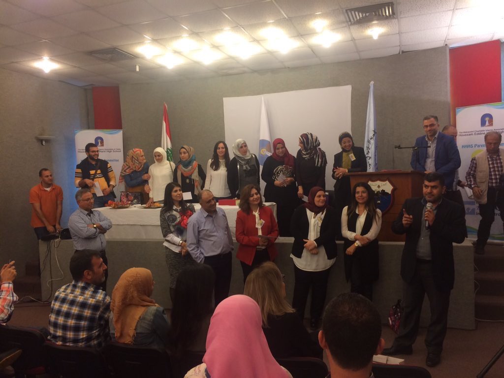 Hhhsinfo's tweet photo. تحية تقدير الى الأهالي الذين لبَّوا دعوة لجنة الأهل للمشاركة في مباراة الإملاء بمناسبة الإستقلال  "لغتنا أولاً"  ومبروك للفائزين 👏🏻 https://t.co/nV4lV4YiyN