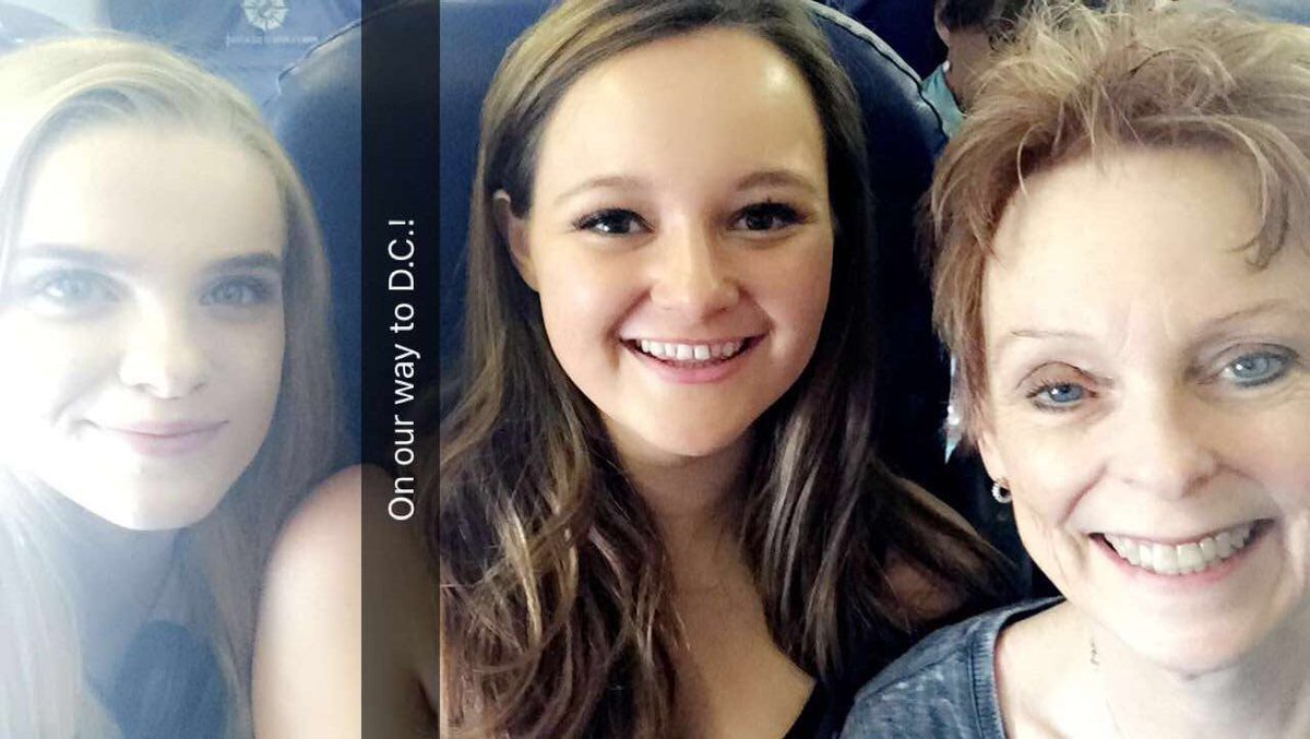 RMHS_STEM's tweet image. Red Mountain's CSO, Megan Nielsen, on her way to the Student Voice Convention along with fellow student Macy and Colleen Howard