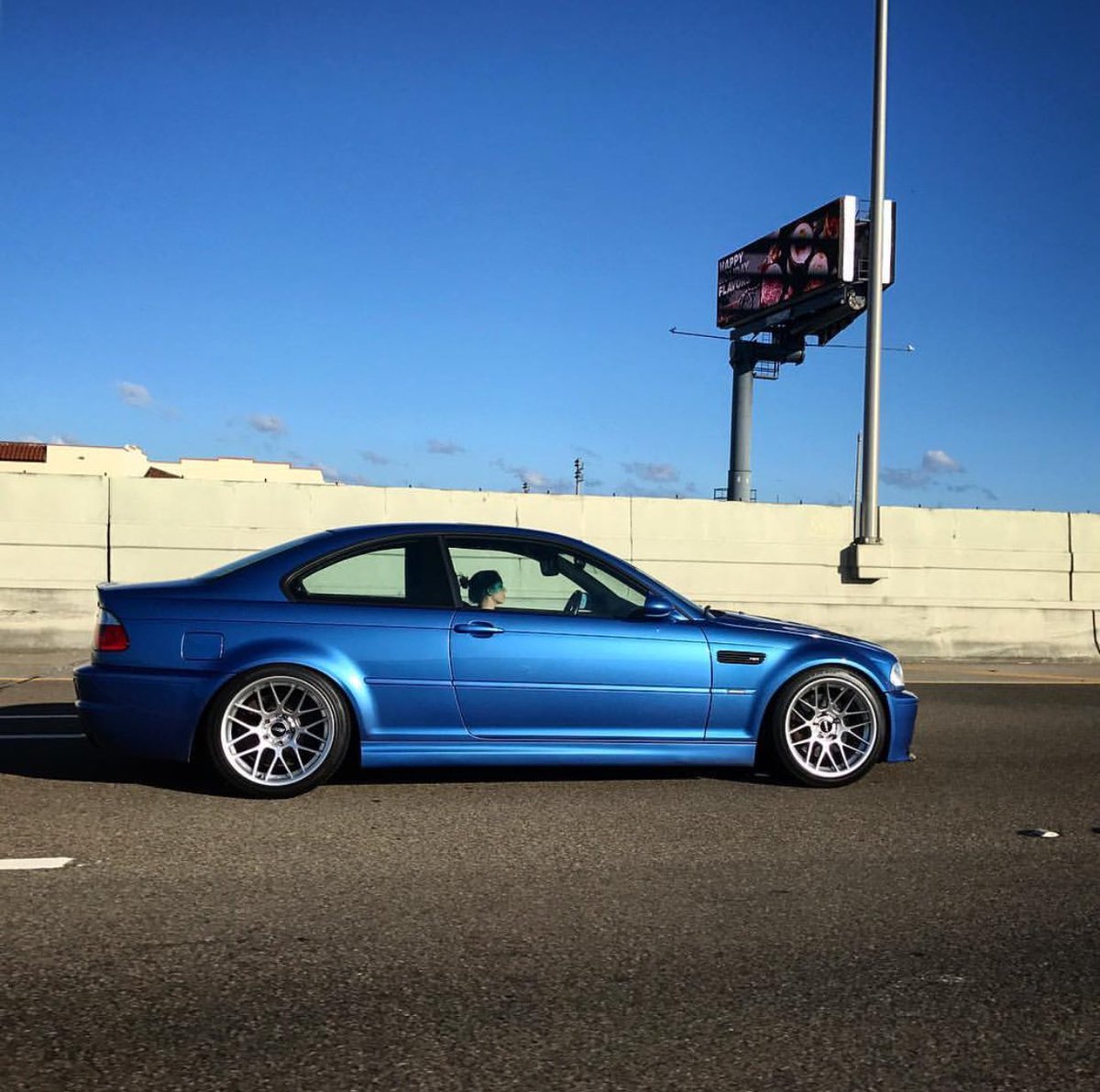 ladydrivenus's tweet photo. The ///Morning Commute 🚀 ft. Maria in her Estoril Blue E46 M3. #LadyDriven https://t.co/tFby8u1k2I
