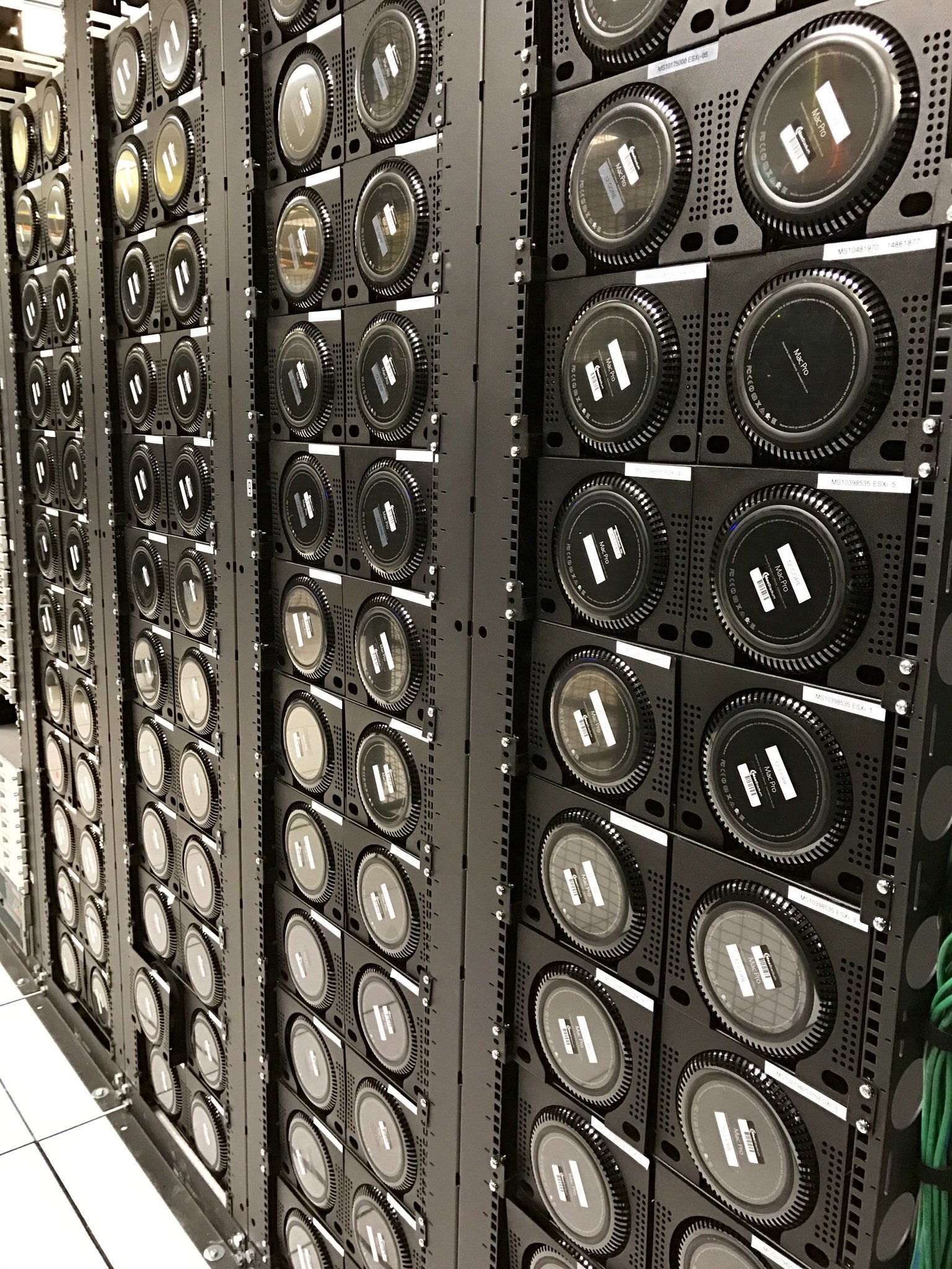 Brian Stucki on Twitter "And speaking of Mac Pros, I took this photo