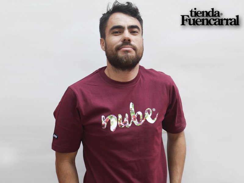 Fuencarral's tweet photo. ¿Ya pasaste por #Fuenca a ver toda la nueva colección de remeras #NubeNegra? https://t.co/lUYrGfHUQN