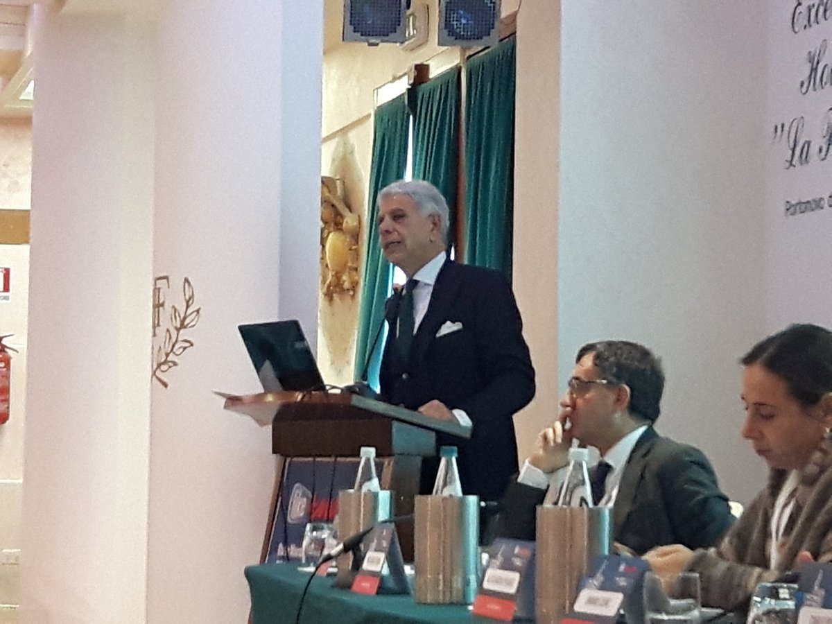 Riccardo Strano spiega tutte le opportunità della piattaforma per gli stakeholders della Macroregione #liketourism2016 #destinazionemarche