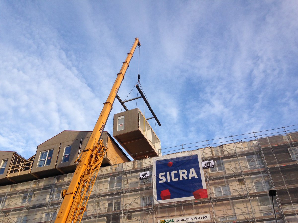ludoptrn's tweet photo. #surletoit @VINCI_fr @VINCIConstruc #chantier Surélévation à Poissy - SICRA https://t.co/l9AOR7lcp7
