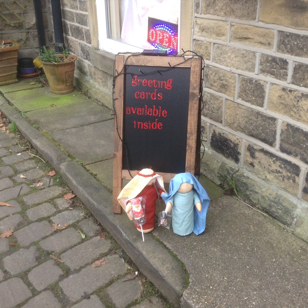 sweetshonley's tweet photo. Mary &amp; Joseph have left us now with some sweets to help them on their way # honleyadventjourney https://t.co/SUQf2tqTvl
