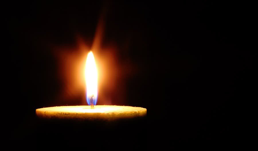 "Het gaat er niet om de duisternis kwijt te raken, het gaat er om het licht binnen te laten."