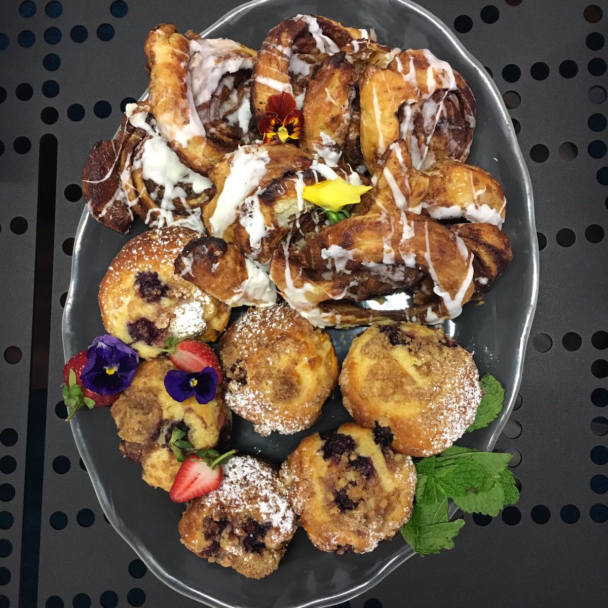 Beauty Coach (@mbrownleesmith) on Twitter photo Treats at the <a href="/3INA/">SINA EHTESHAMI</a> launch. How will I resist? #3INASA #MINA <a href="/GLAMOUR_sa/">GLAMOUR South Africa</a> Treats at the <a href="/3INA/">SINA EHTESHAMI</a> launch. How will I resist? #3INASA #MINA <a href="/GLAMOUR_sa/">GLAMOUR South Africa</a>