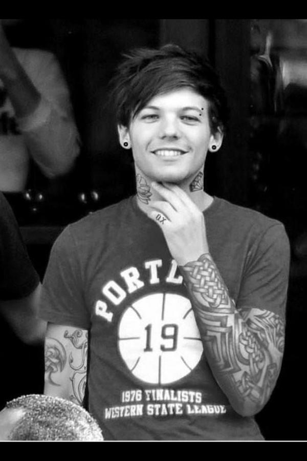 Yikesss_1d's tweet photo. NEVER LET THESE DIE:
#punkedits https://t.co/1zJN9R2i19