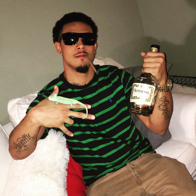 Dunkin_Dunkin's tweet photo. 🇲🇽🐊☕️ https://t.co/MCePnpUxFI