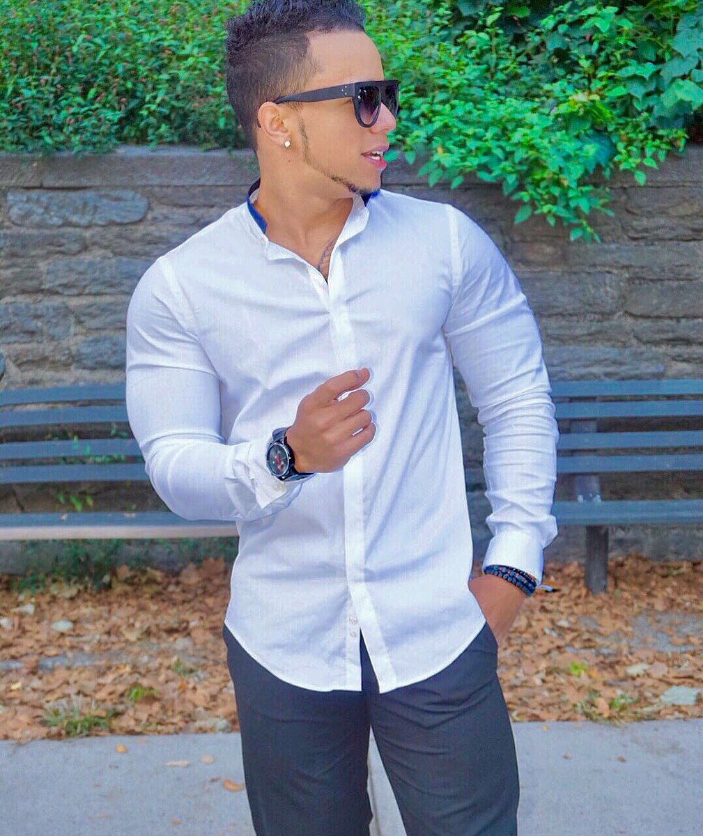 borrelljr's tweet photo. I'm a simple person who
Hides a π― feelings behind
The happiest smile. π¬
-
#sundayfunday #sunday #sundayvibes #borrelljr #teamborrelljr #Gn https://t.co/P4V6BfTNDN
