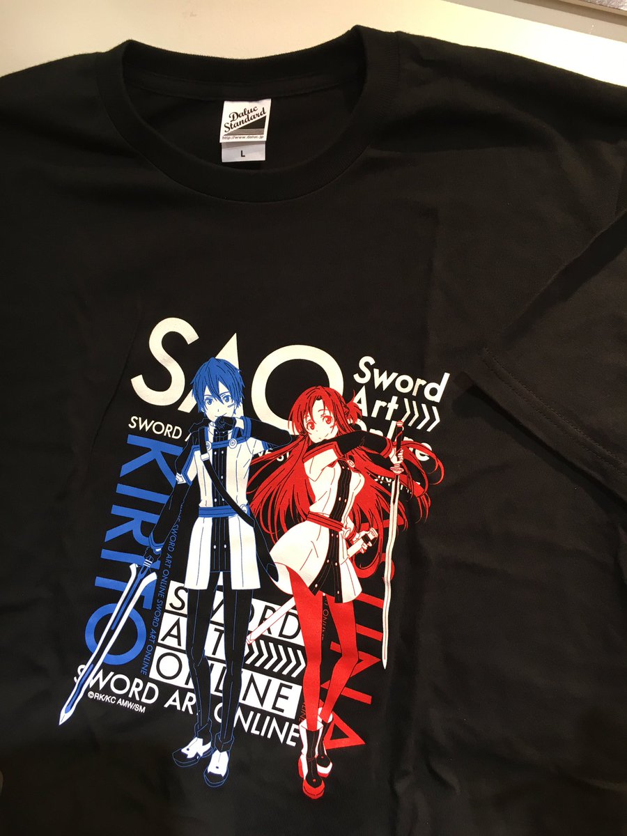 ダッシュストア בטוויטר 先行販売商品 Tシャツ キリト アスナ 全1種 3 000円 税 キリトとアスナがデザインされた かっこいい黒の Tシャツが登場 こちらもダッシュストア先行販売商品となっております サイズはlサイズで 大きめ仕様 ぜひお買い求め下さい