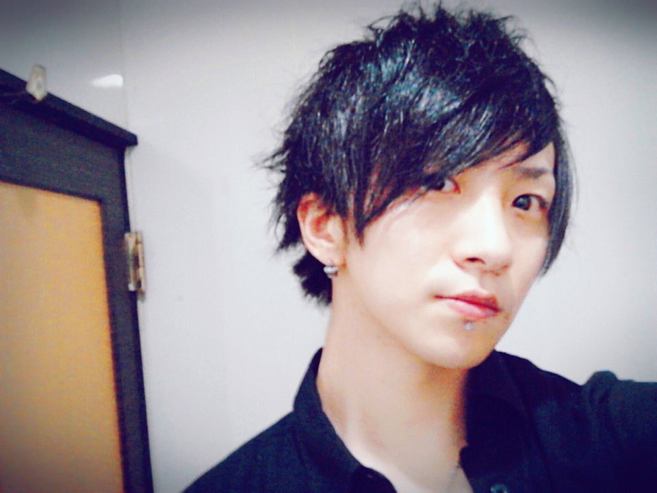 rhedoricworld's tweet photo. Super #ikemen #senpai #yuji from #Rhedoric 💕#JRock https://t.co/GthV3017DH