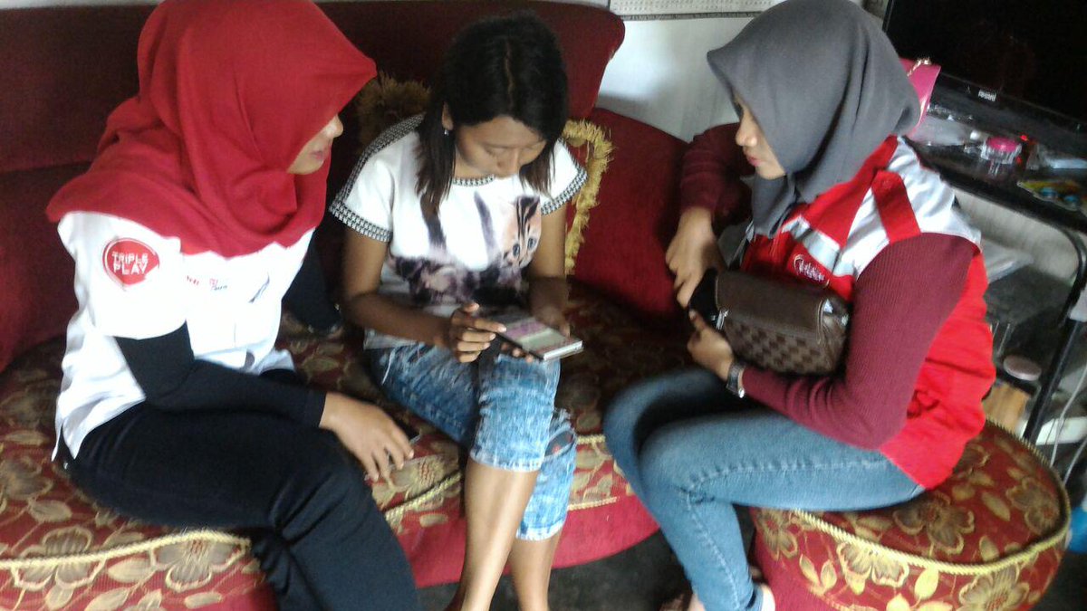 ustad_ok's tweet photo. @parwi66 @_Funtastic5_ @CCMTREG5 #CCMTREG5 #CCMEVENT #WITELKDR Banjar Mlati kediri 051216 Door 2 Door indiHome by MyIndiHome https://t.co/aIr0FqMlQX