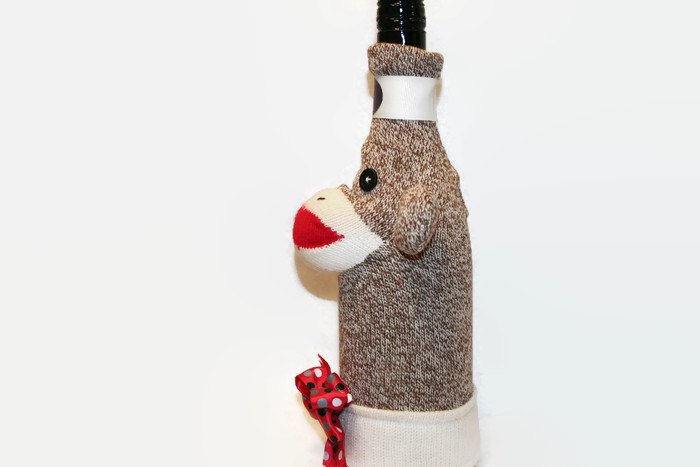 MunkeeLady's tweet photo. Sock Monkey Wine Bottle Cosy, Bottle Cosy, Sock Monkey Bottle Cosy… https://t.co/OtsA3CKVRK #Etsymntt #MadeFromSocks https://t.co/XhjRHWNA38
